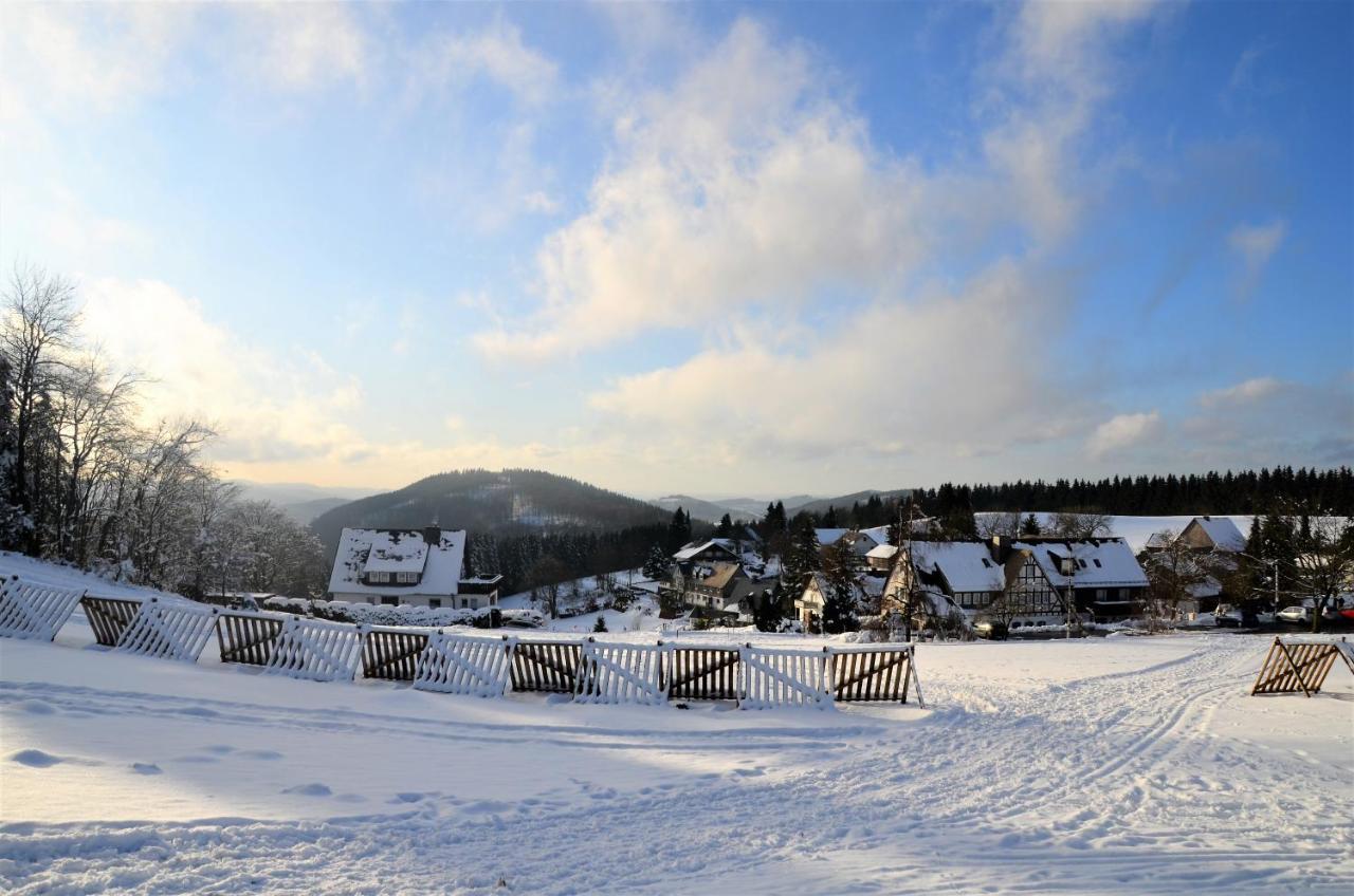 Berggasthof Zur Glocke Winterberg Exterior photo